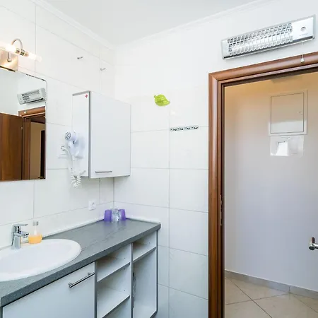Apartment Samba - Comfort One-bedroom With Balcony And Sea View Mlini