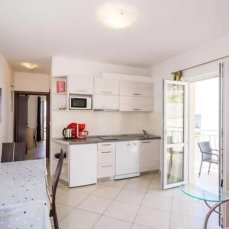 Apartment Samba - Comfort One-bedroom With Balcony And Sea View Mlini