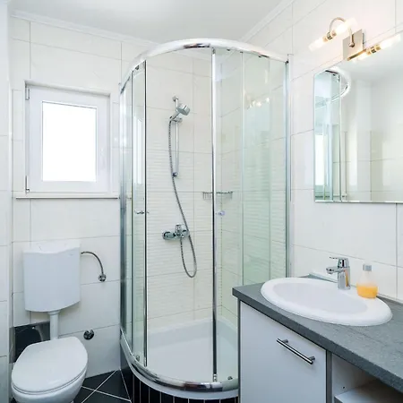 Samba - Comfort One-bedroom With Balcony And Sea View Apartment *