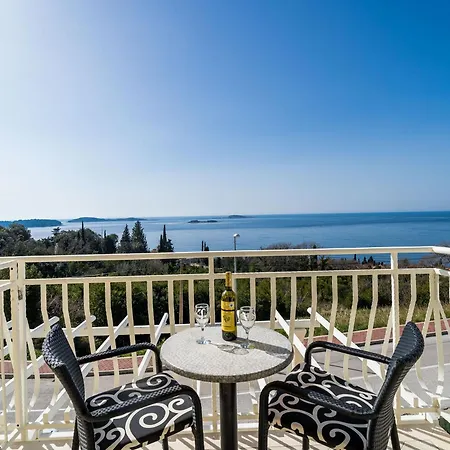 Samba - Comfort One-bedroom With Balcony And Sea View Apartment Mlini